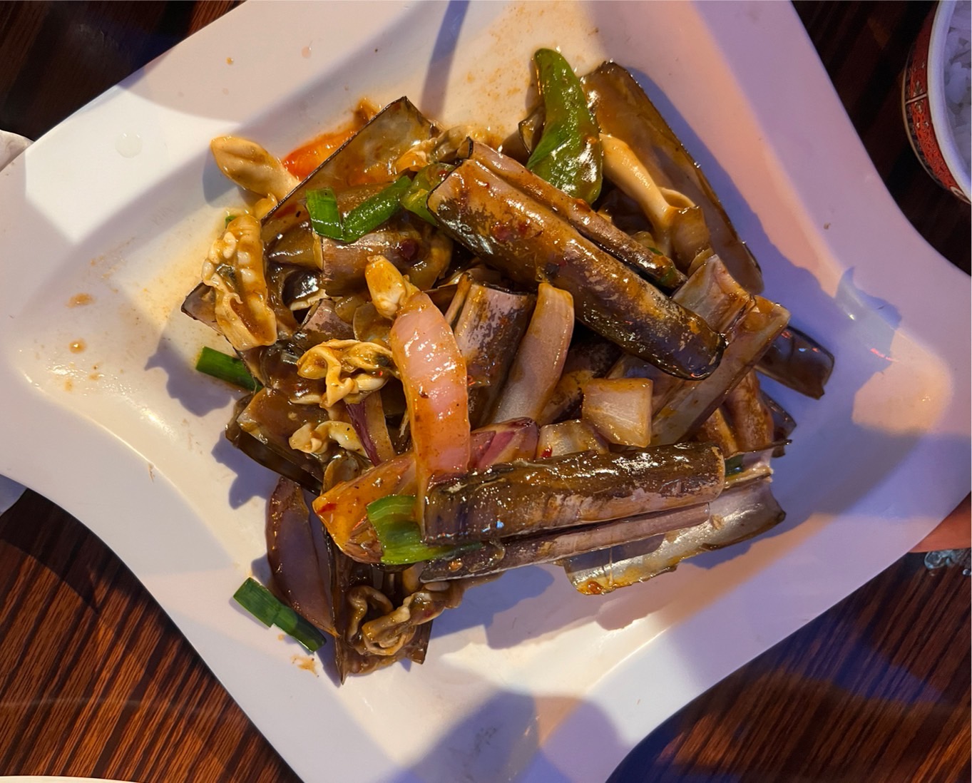 หอยหลอดผัดฉ่า อาหารทะเลรสจัดจ้านในฮ่องกง กิน เที่ยว ไหว้พระ